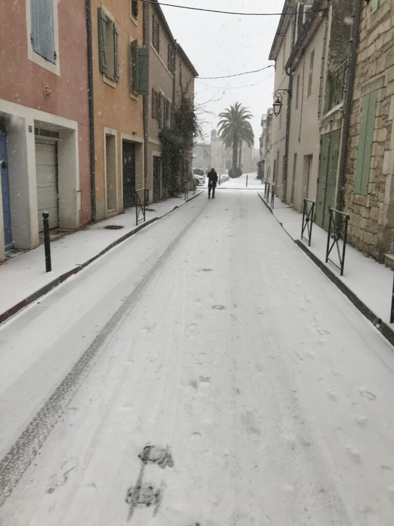 La neige dans les rues d'Aigues-Mortes, en 2018